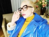   : Lady Gaga  - 